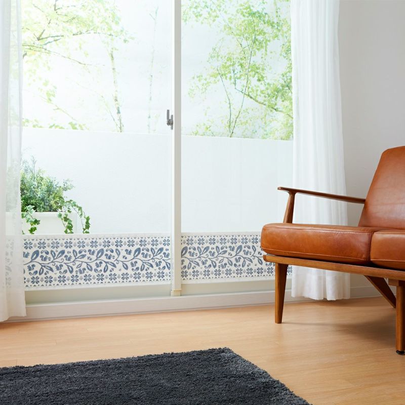 室内の窓ガラスに貼って室内の結露を吸水＆屋外からの冷気を防ぎます。
